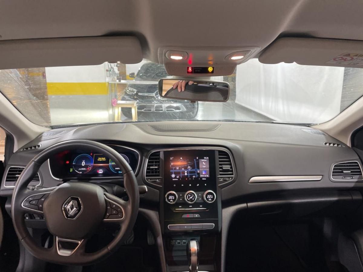 renault-megane-sport-tourer-2022-hibrido-a-gasolina-1598cc