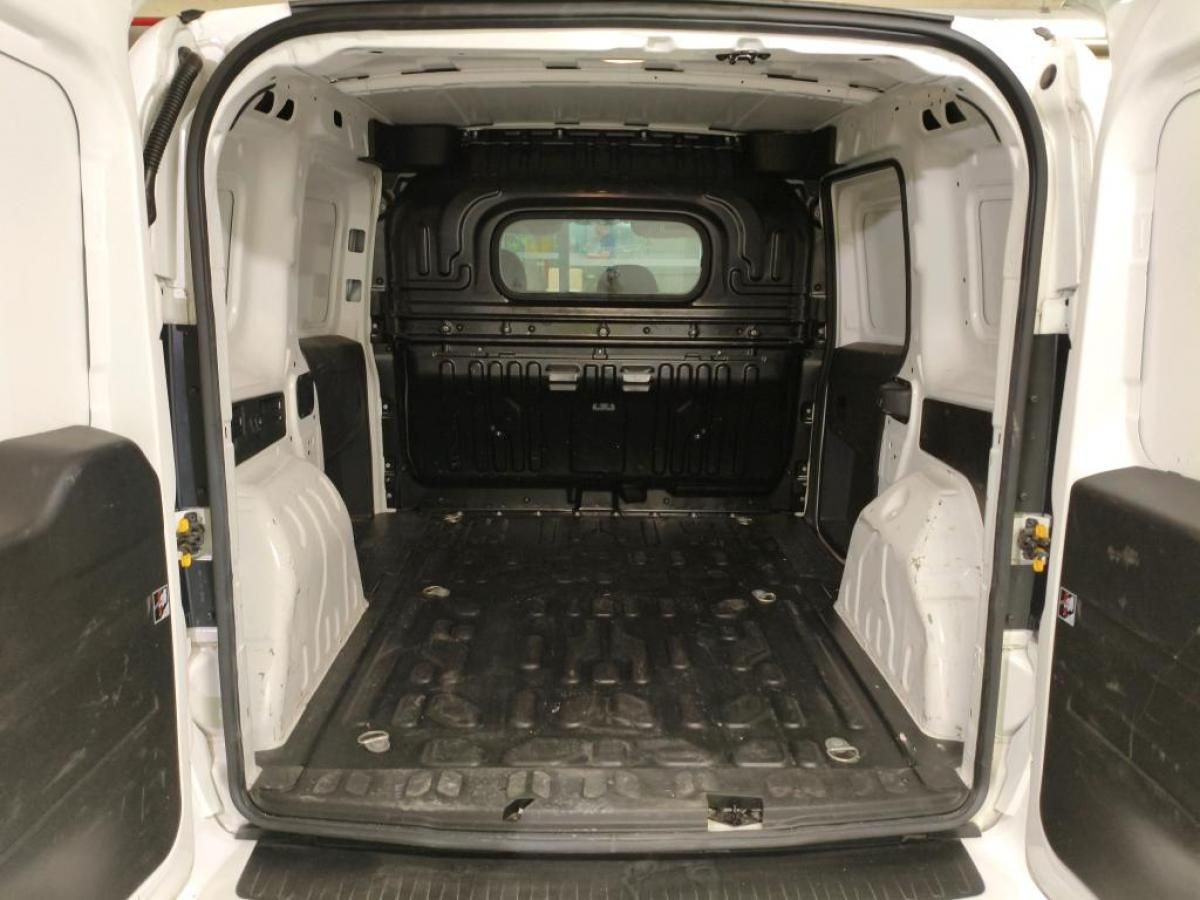 fiat-doblo-2023-diesel-1598cc