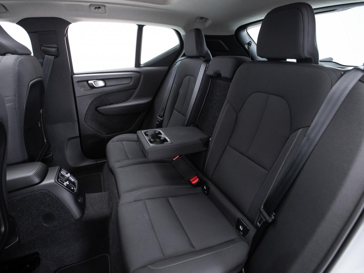 volvo-xc40-2022-hibrido-a-gasolina-1477cc