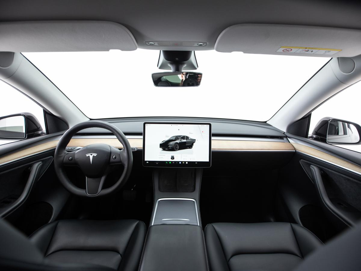 tesla-model-y-2022-eletrico-0cc