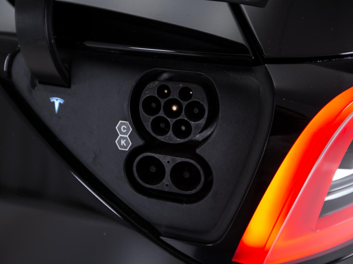 tesla-model-y-2022-eletrico-0cc