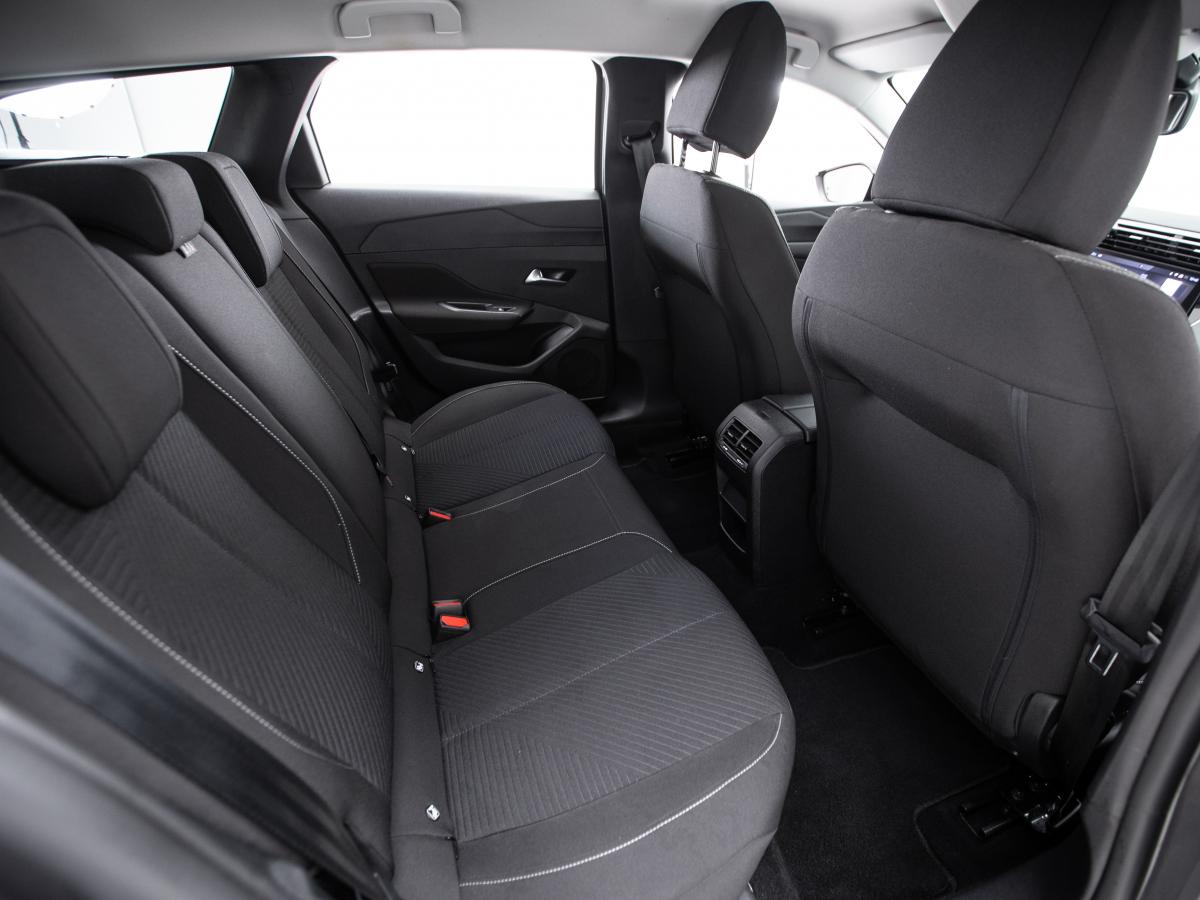 peugeot-308-sw-2023-diesel-1499cc