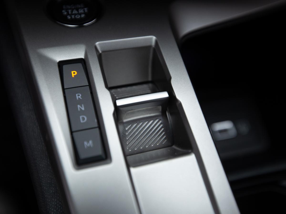 peugeot-308-sw-2023-diesel-1499cc