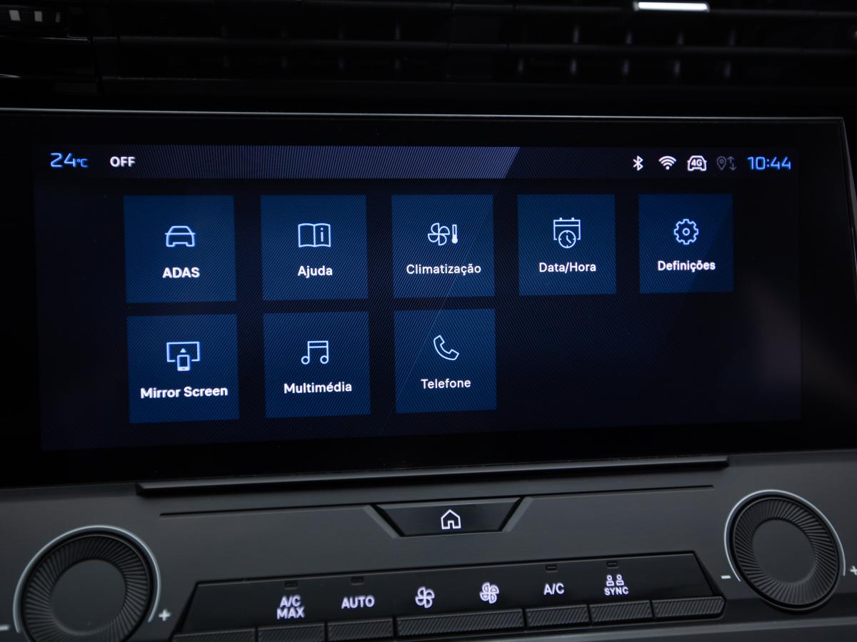 peugeot-308-sw-2023-diesel-1499cc