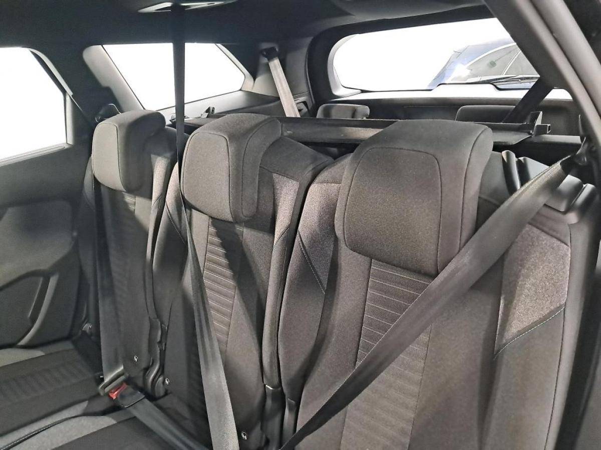 peugeot-5008-2023-diesel-1499cc