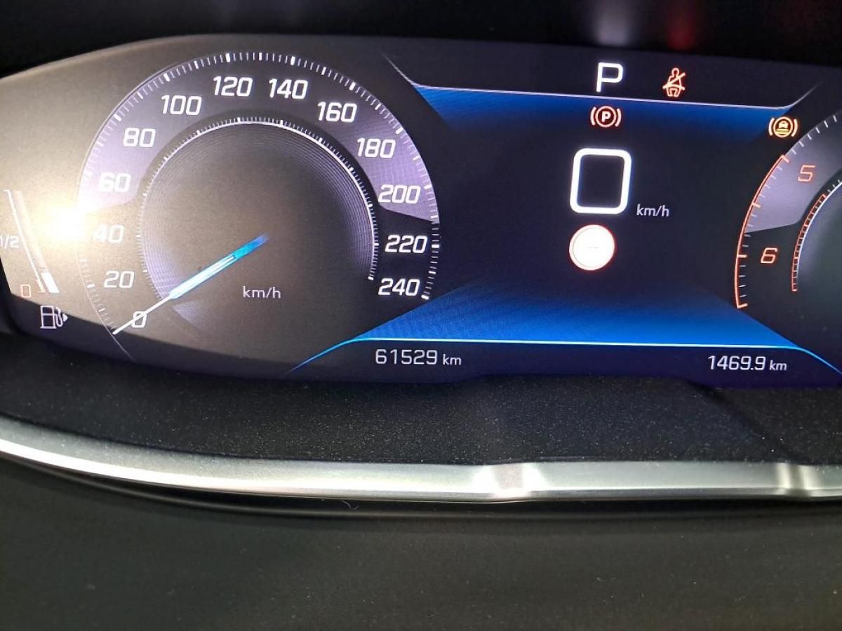 peugeot-5008-2023-diesel-1499cc