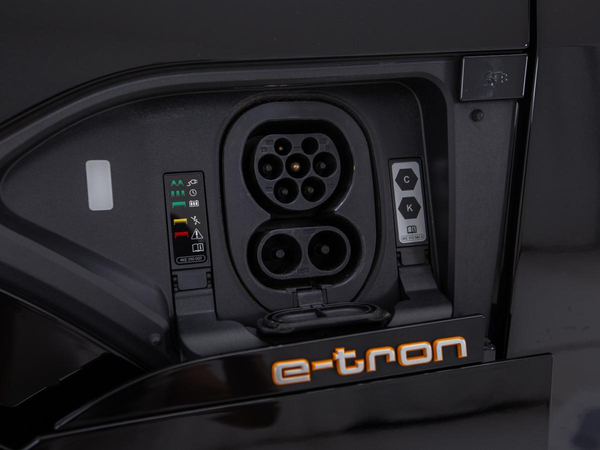 audi-e-tron-2022-eletrico-0cc