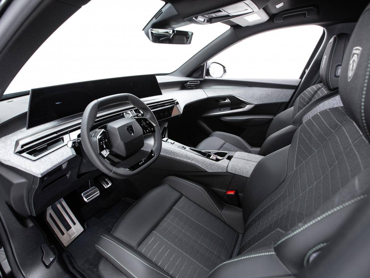 peugeot-5008-2025-gasolina-1199cc