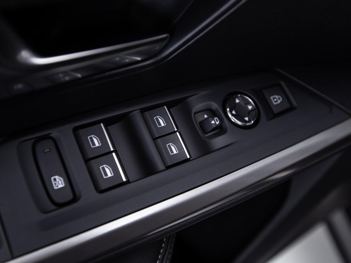 peugeot-5008-2025-gasolina-1199cc