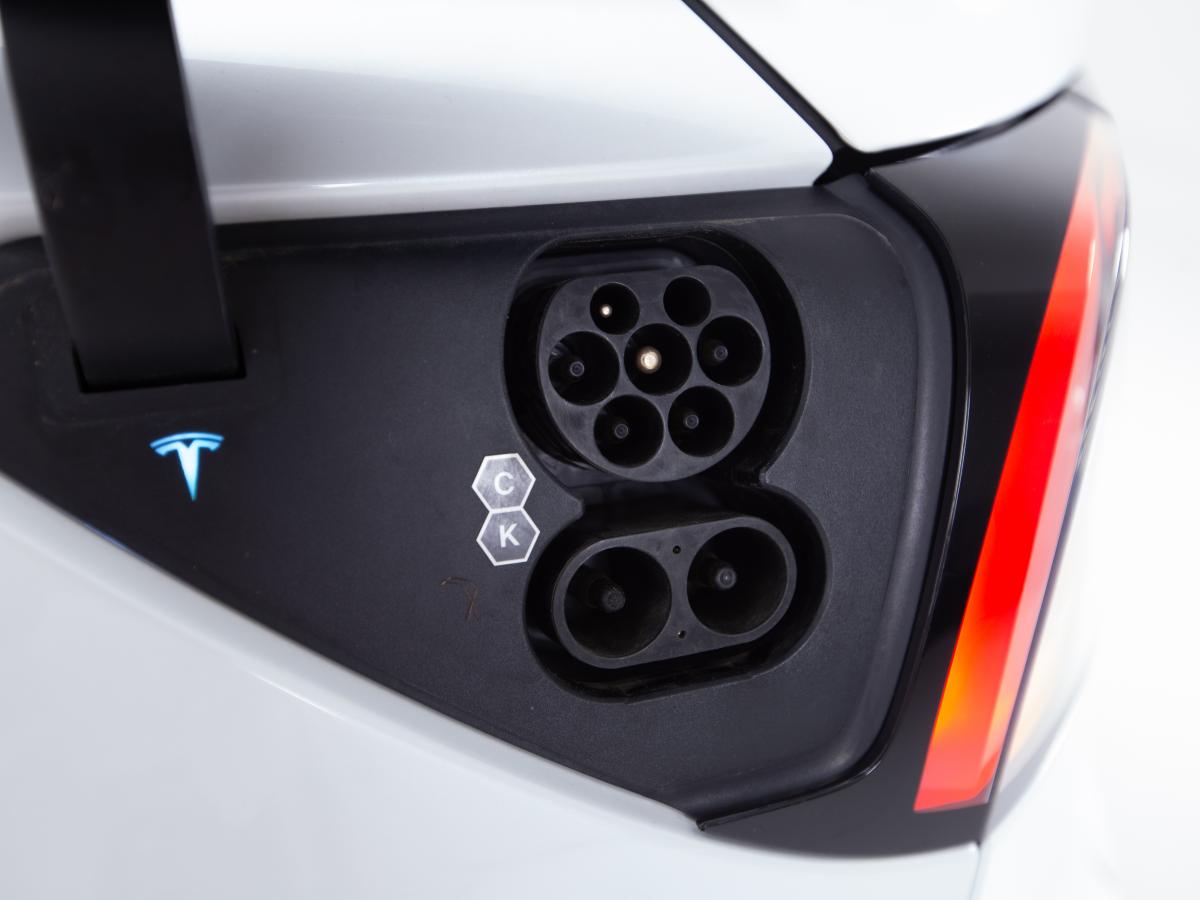 tesla-model-y-2022-eletrico-0cc