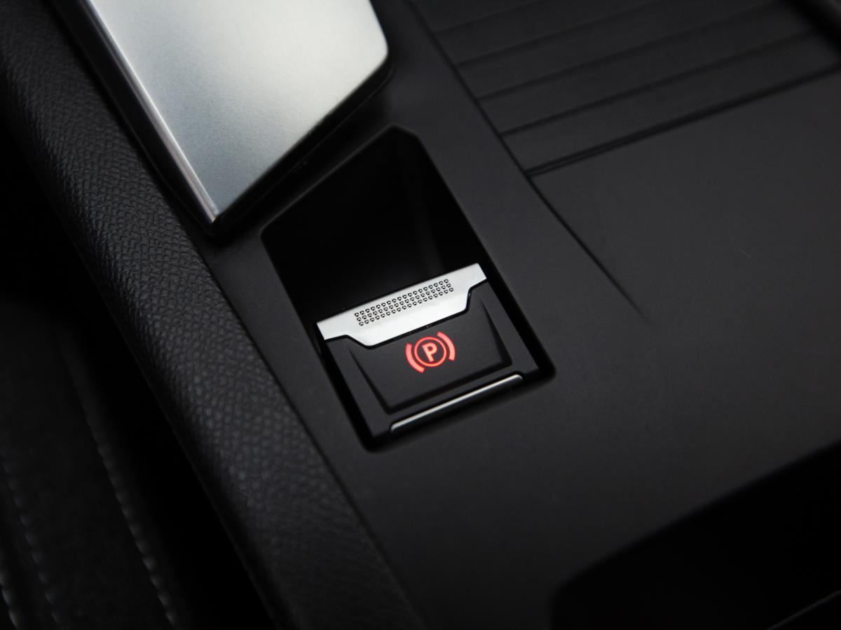 peugeot-308-2023-diesel-1499cc