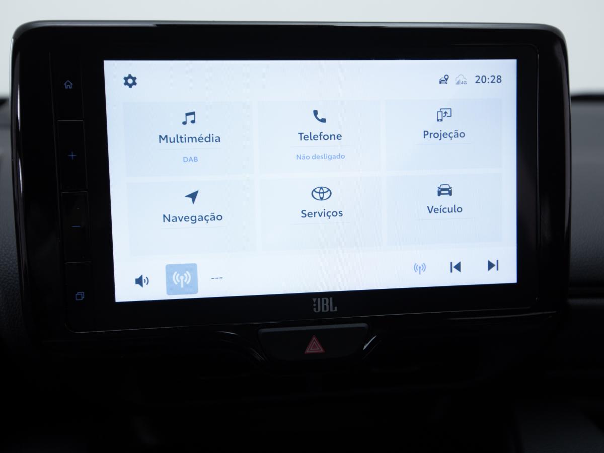 toyota-yaris-2022-hibrido-a-gasolina-1490cc