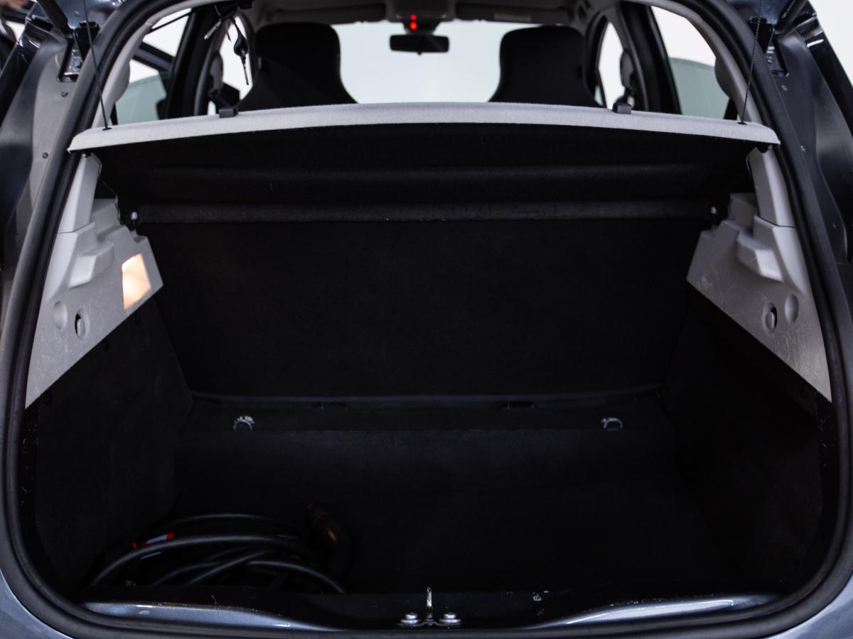 renault-zoe-2019-eletrico-0cc