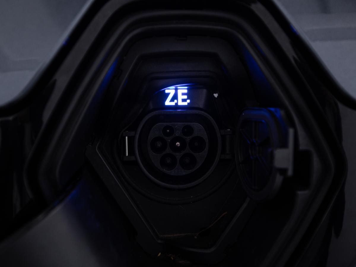 renault-zoe-2019-eletrico-0cc