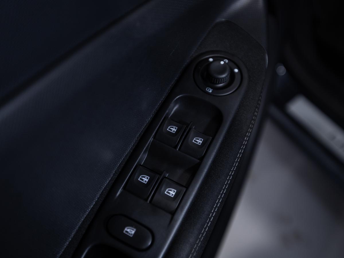 renault-zoe-2019-eletrico-0cc