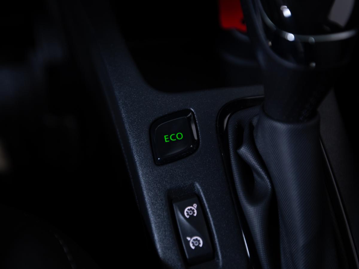 renault-zoe-2019-eletrico-0cc
