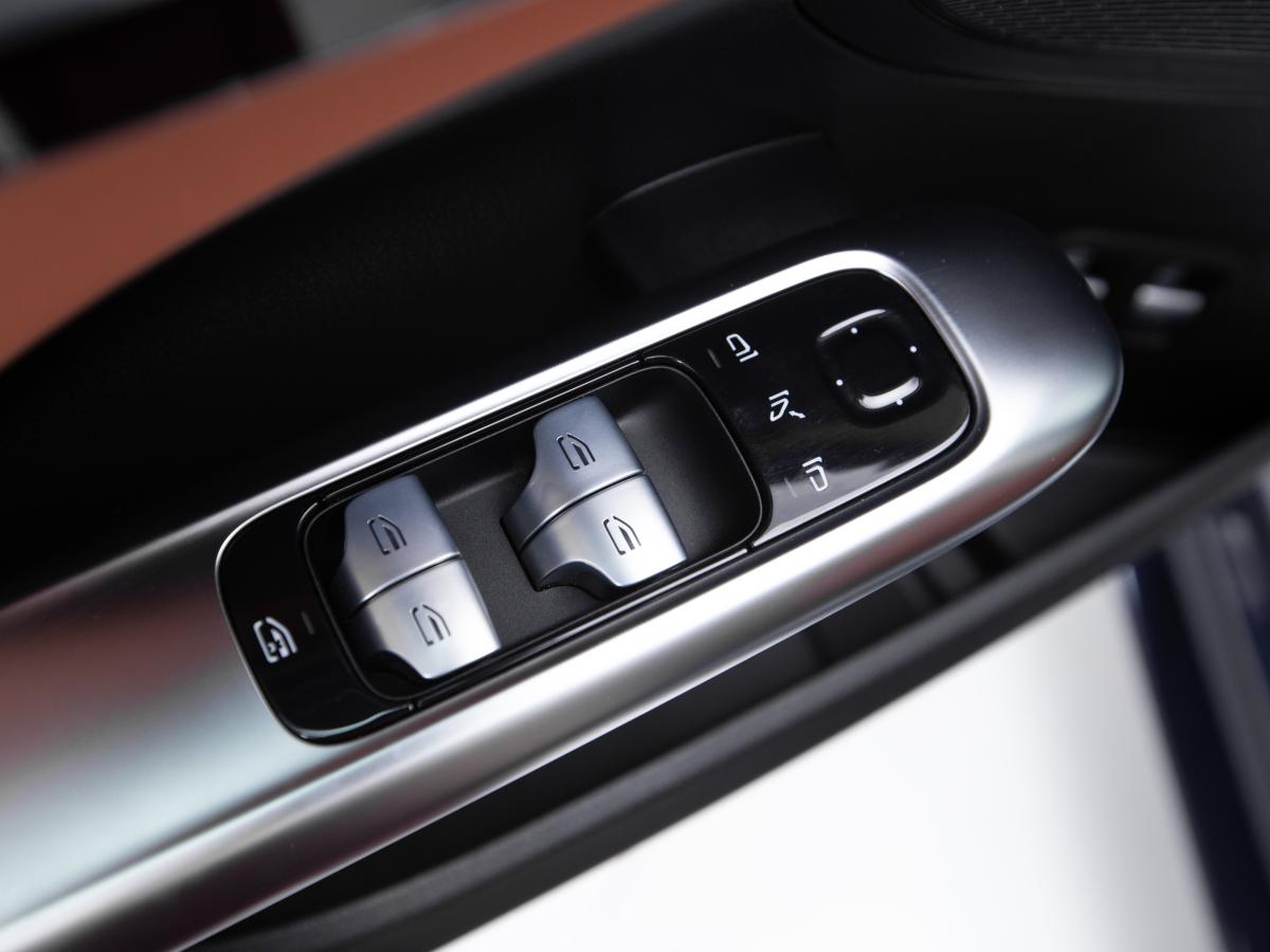 mercedes-benz-classe-c-2022-hibrido-a-gasolina-1999cc