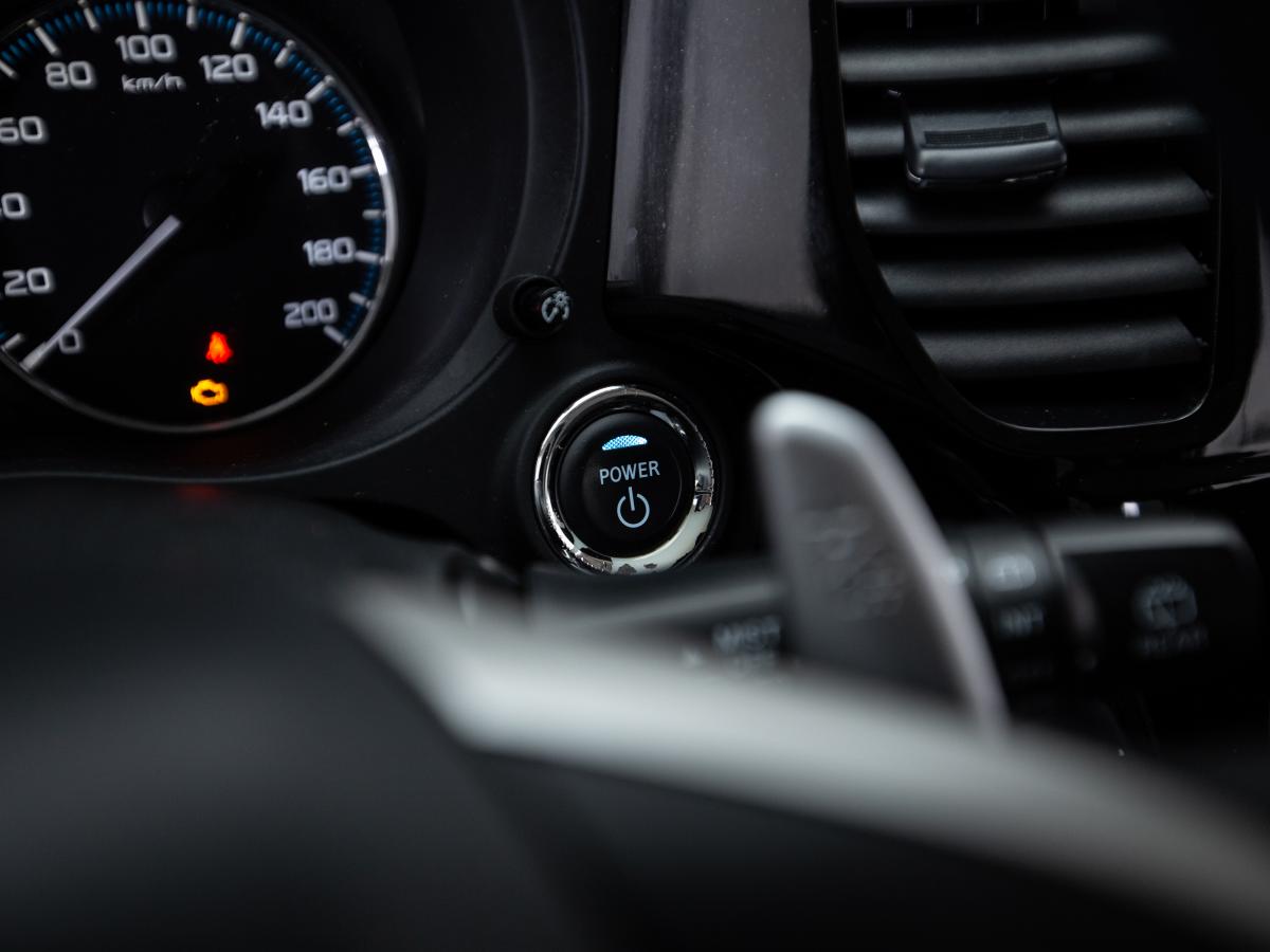 mitsubishi-outlander-2015-hibrido-a-gasolina-1998cc