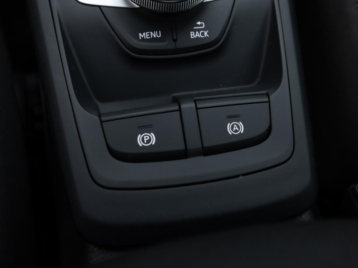 audi-q2-2022-diesel-1968cc
