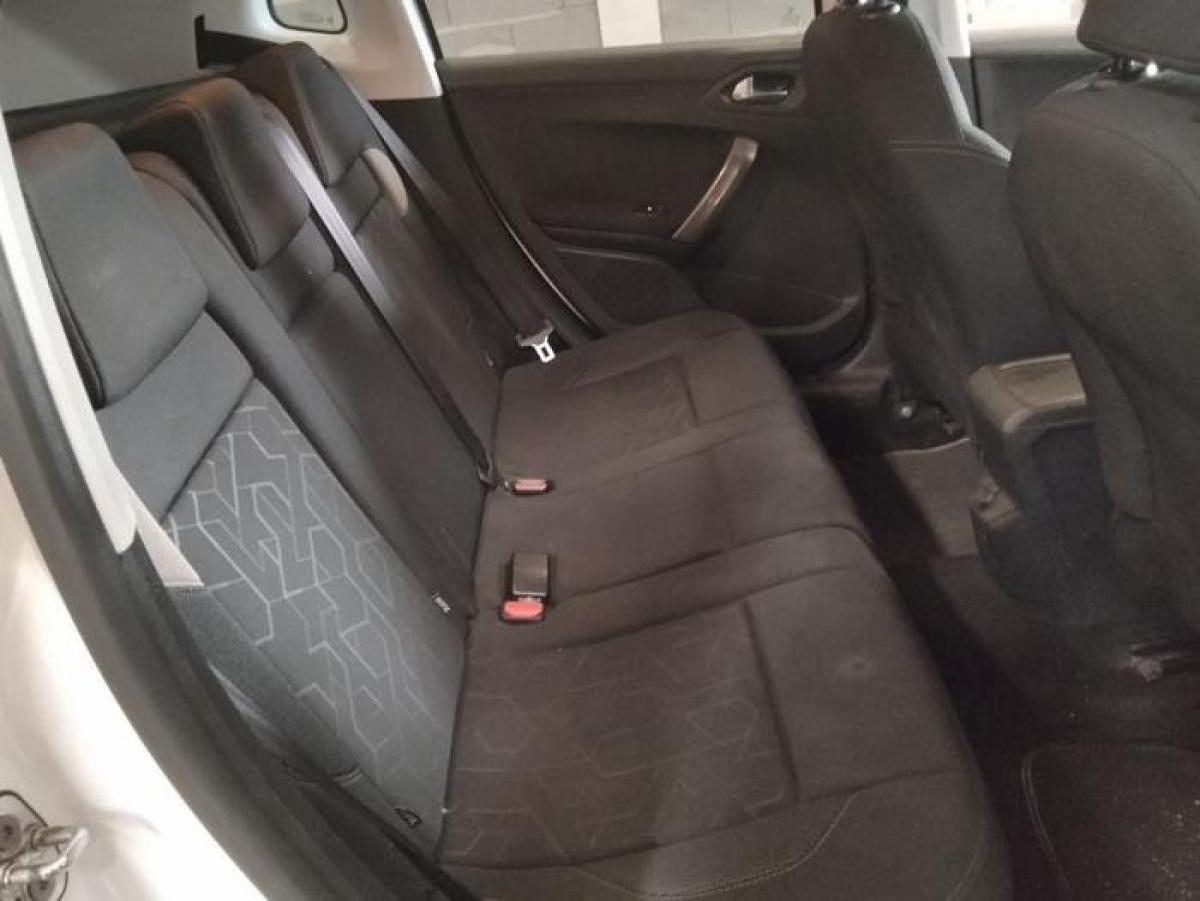 peugeot-2008-2015-gasolina-1199cc