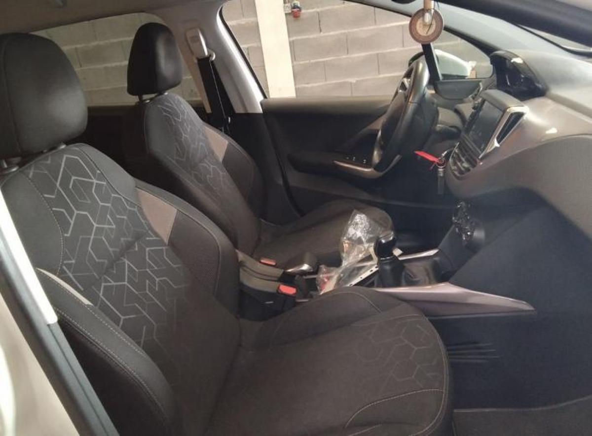 peugeot-2008-2015-gasolina-1199cc