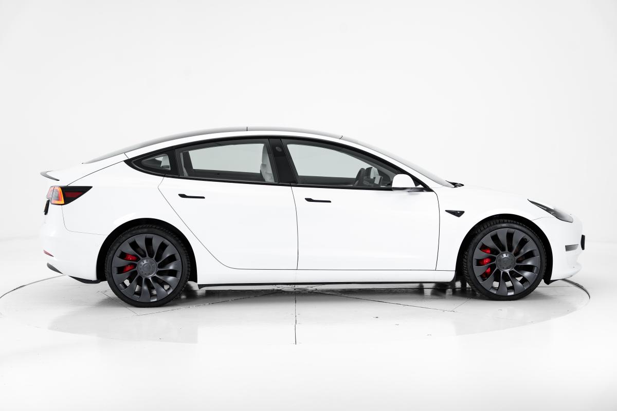tesla-model-3-2022-eletrico-0cc