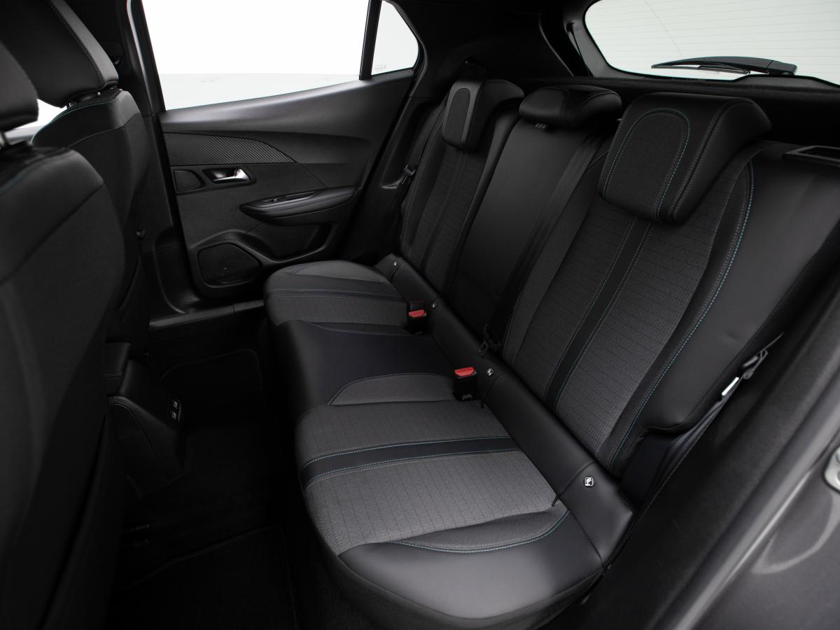 peugeot-2008-2022-diesel-1499cc