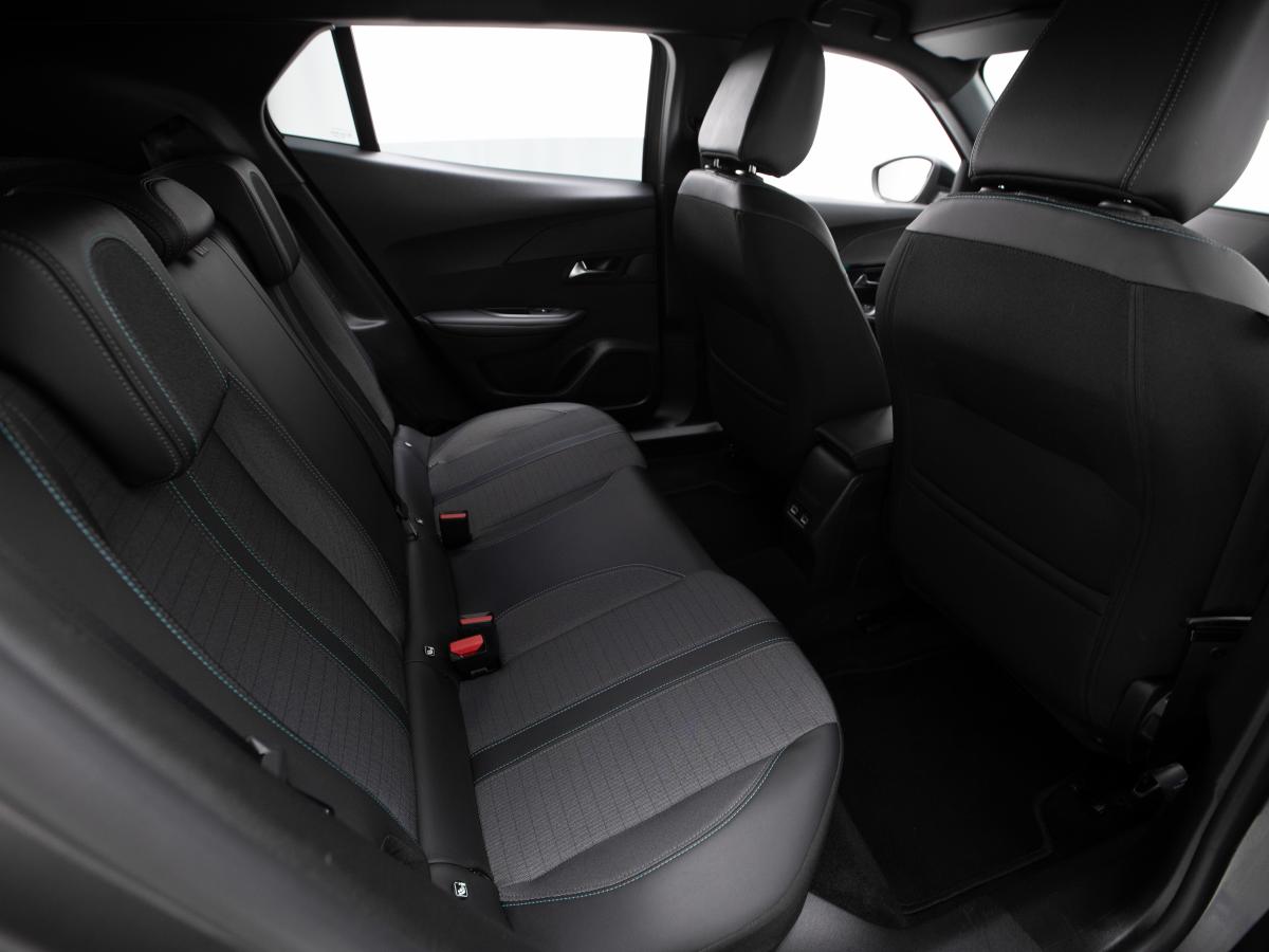 peugeot-2008-2022-diesel-1499cc