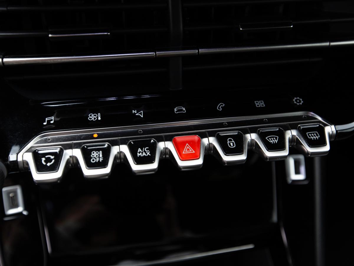 peugeot-2008-2022-diesel-1499cc