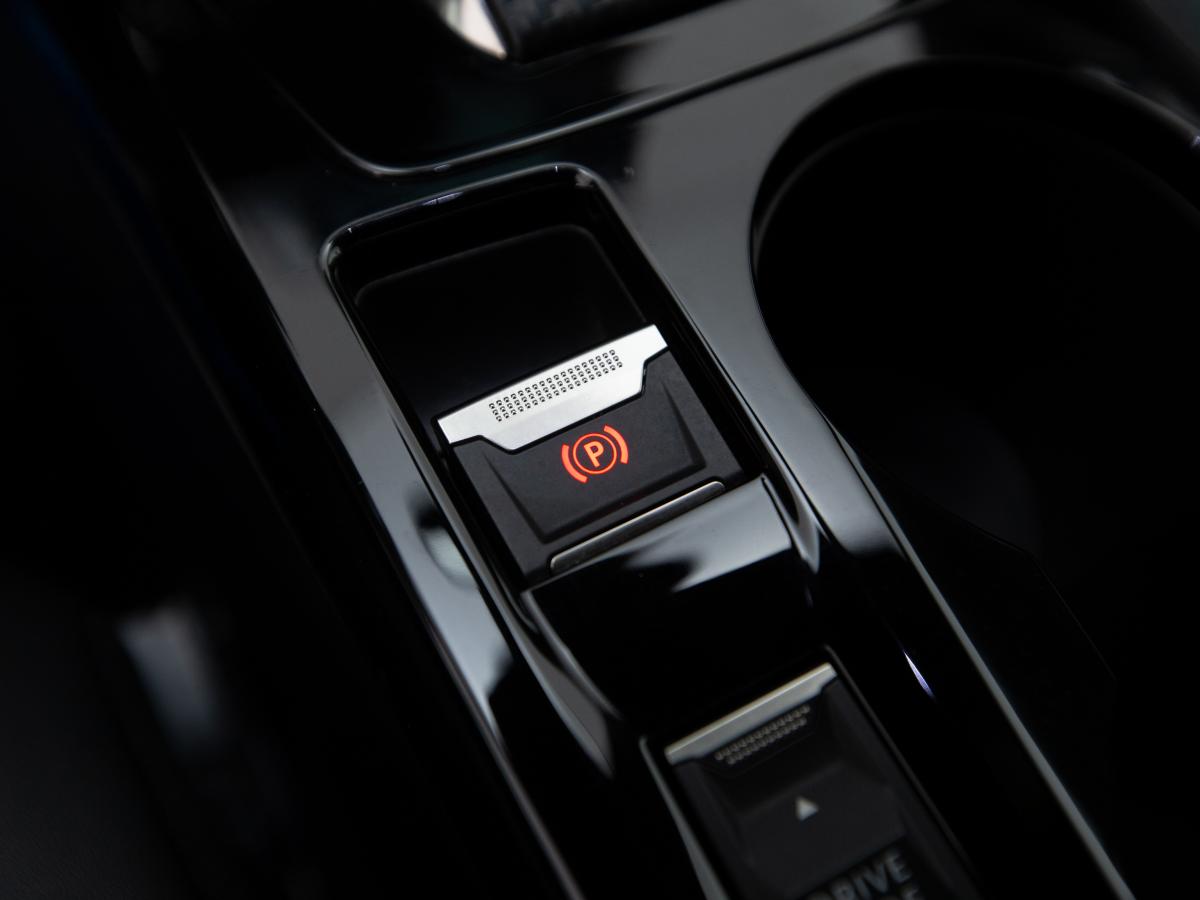 peugeot-2008-2022-diesel-1499cc