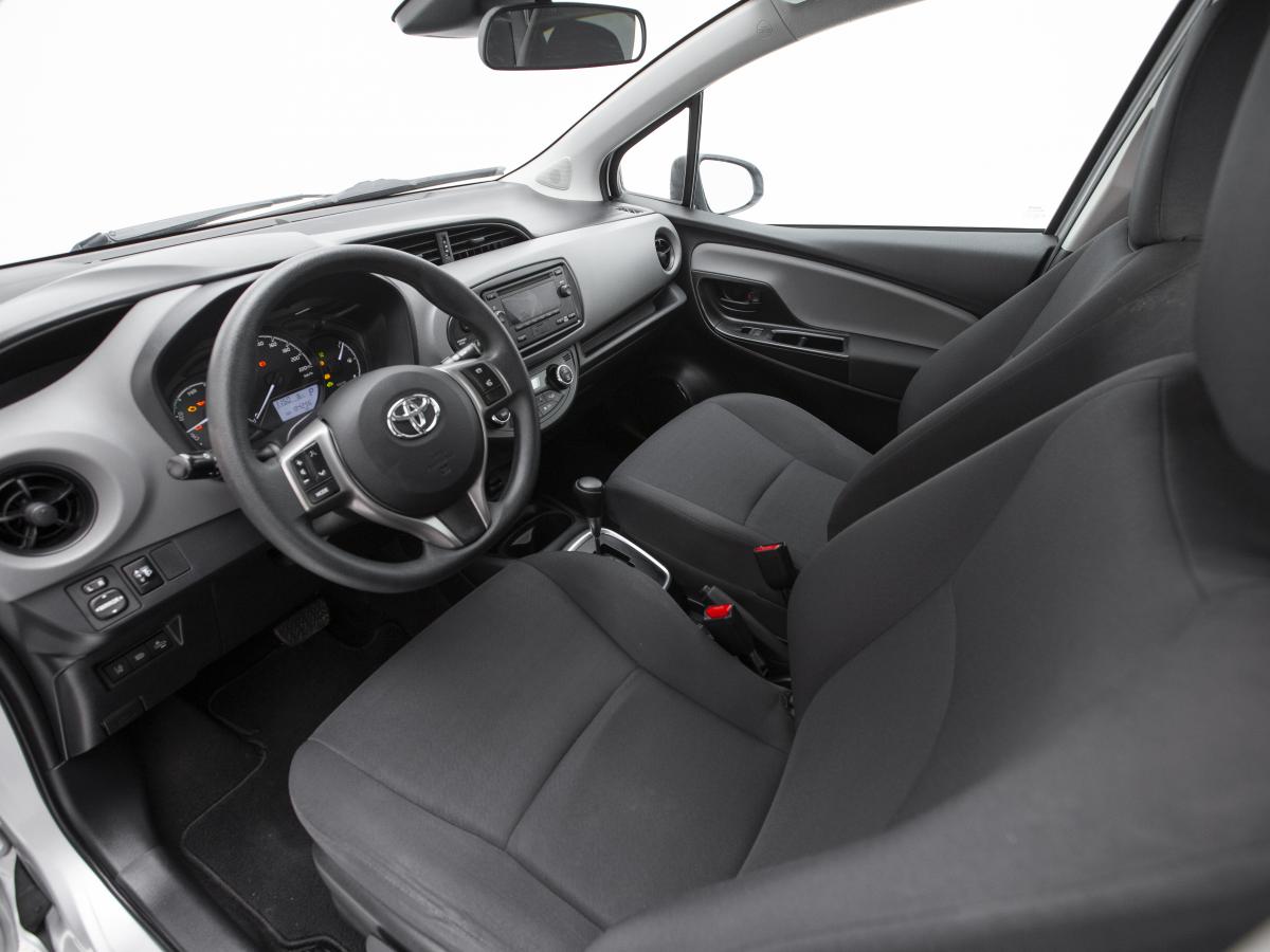 toyota-yaris-2020-hibrido-a-gasolina-1497cc