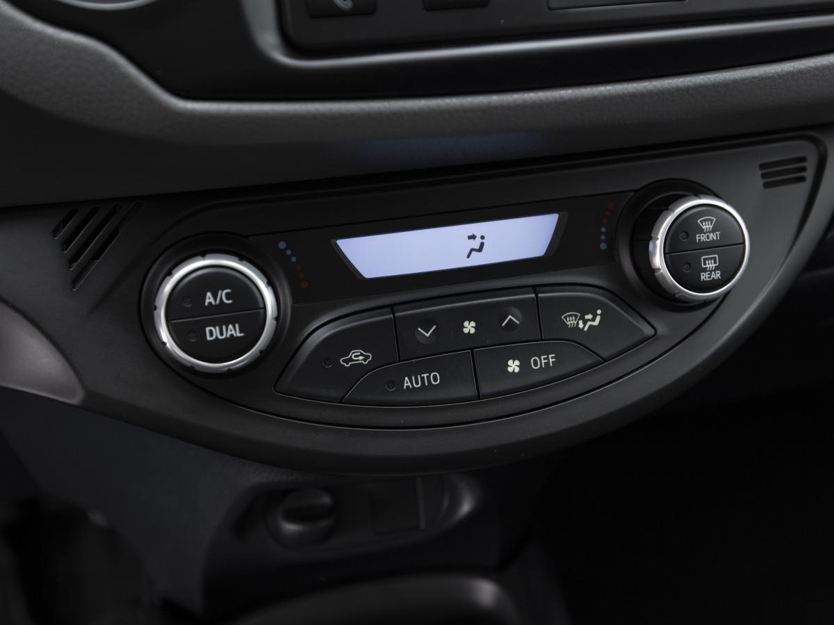 toyota-yaris-2020-hibrido-a-gasolina-1497cc
