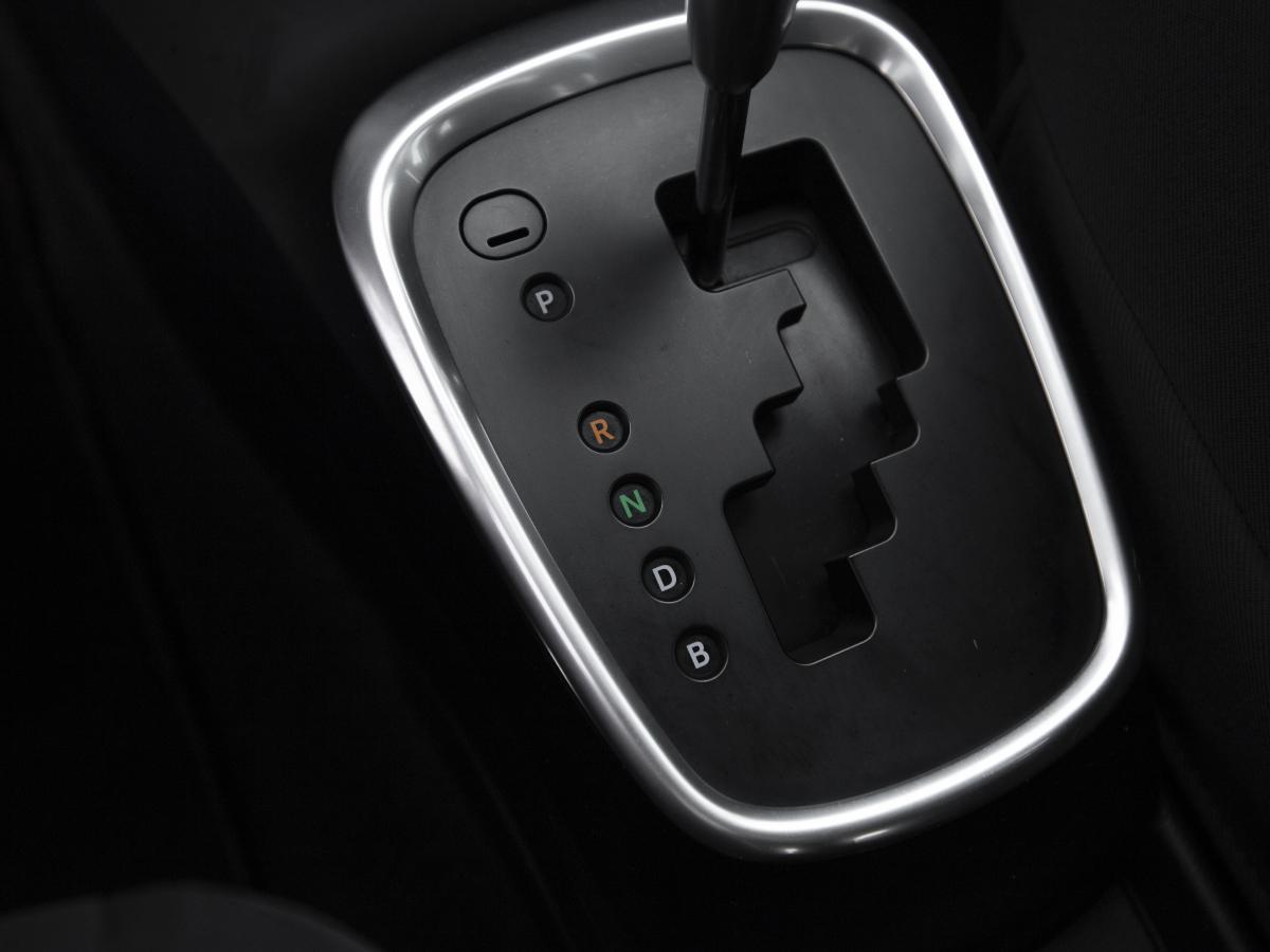 toyota-yaris-2020-hibrido-a-gasolina-1497cc