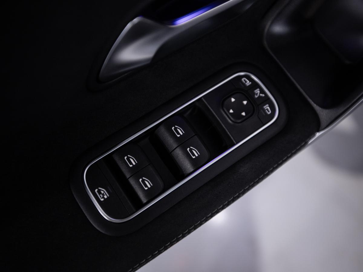 mercedes-benz-cla-2021-hibrido-a-gasolina-1332cc