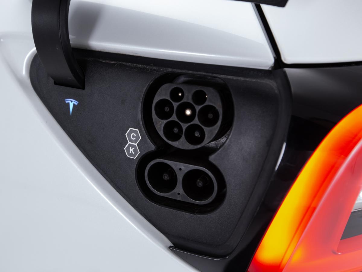 tesla-model-y-2022-eletrico-0cc