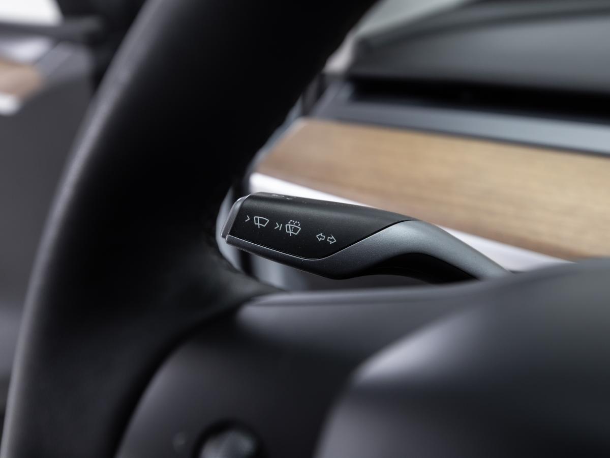 tesla-model-y-2022-eletrico-0cc