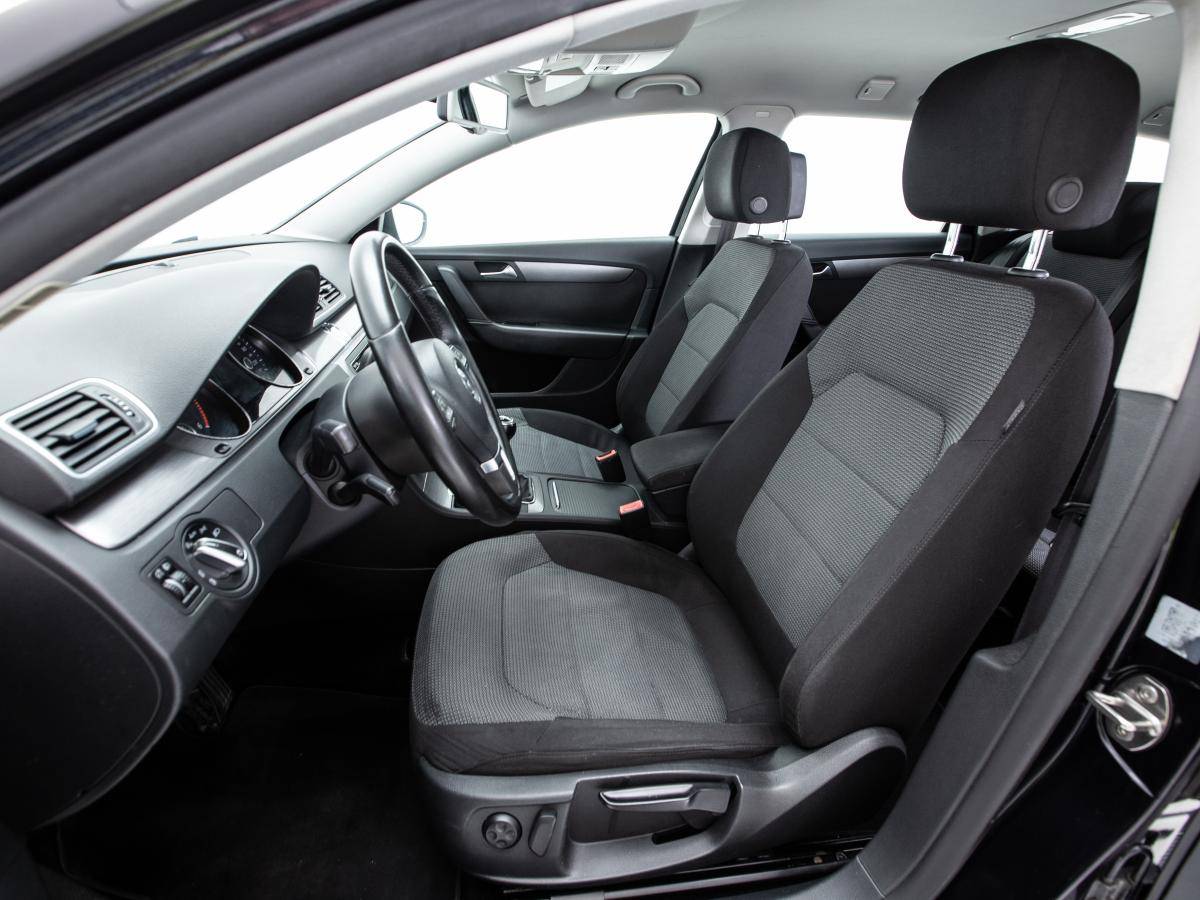 volkswagen-passat-variant-2012-diesel-1968cc