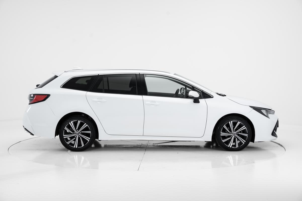 toyota-corolla-sw-2022-hibrido-a-gasolina-1798cc