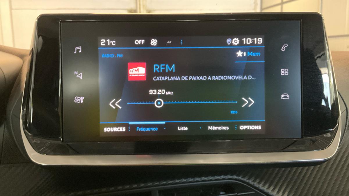 peugeot-2008-2021-diesel-1499cc