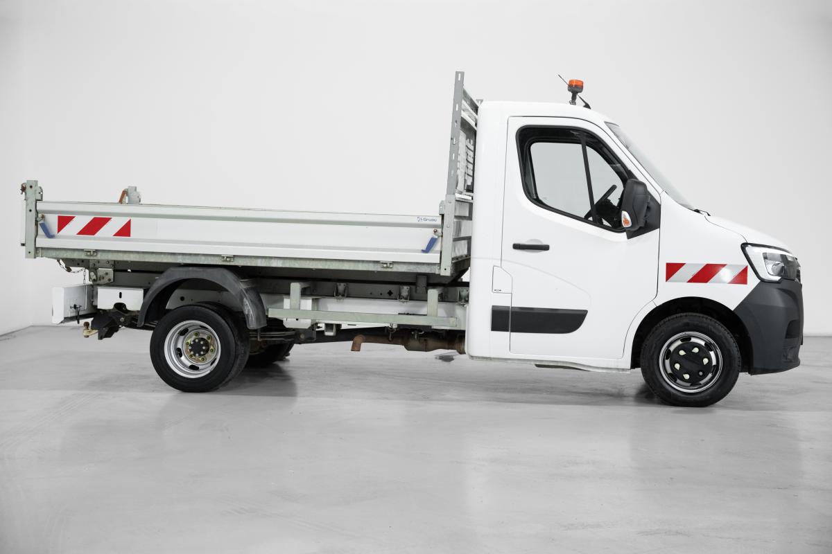 renault-master-2022-diesel-2300cc