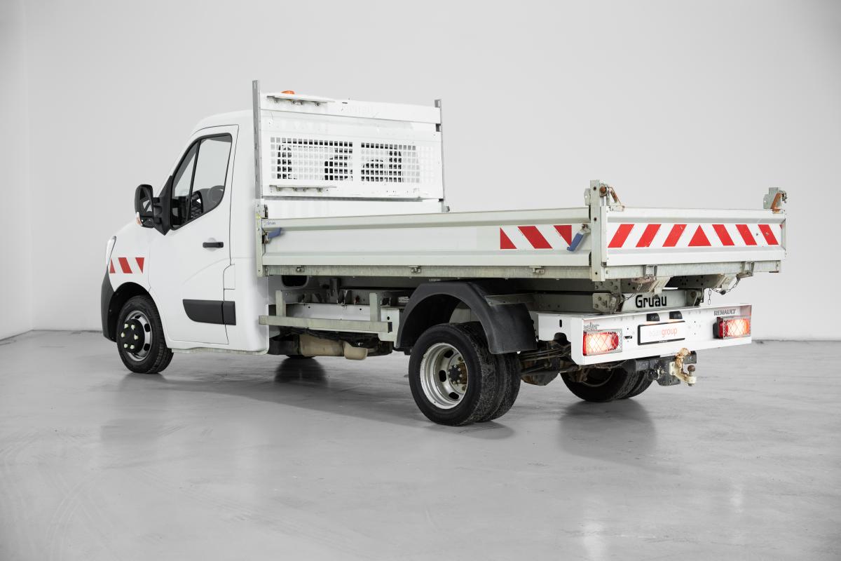 renault-master-2022-diesel-2300cc