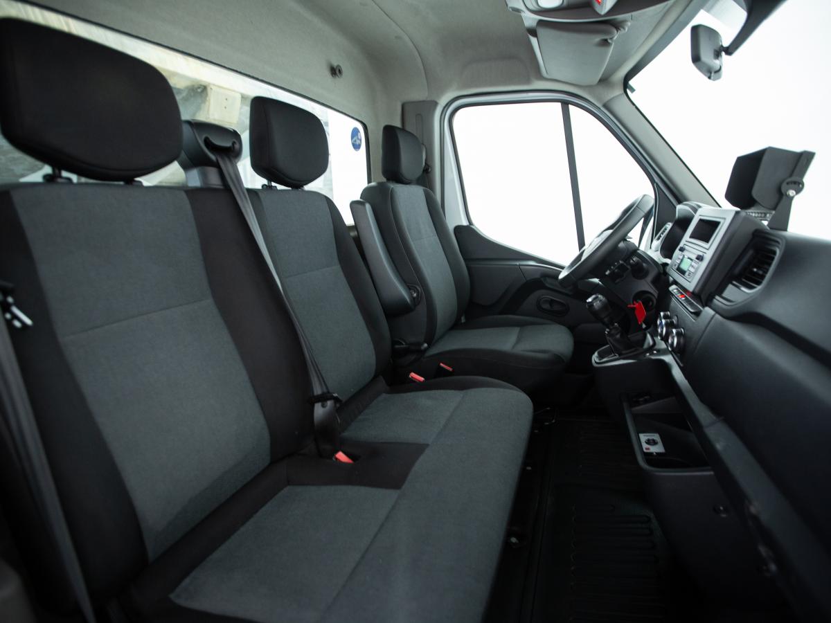 renault-master-2022-diesel-2300cc