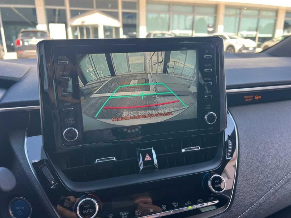 toyota-corolla-2022-hibrido-a-gasolina-1798cc