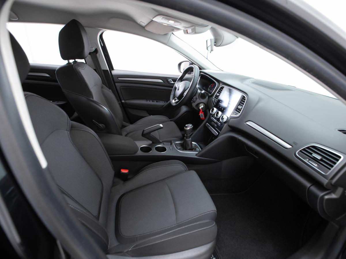renault-megane-sport-tourer-2023-diesel-1461cc