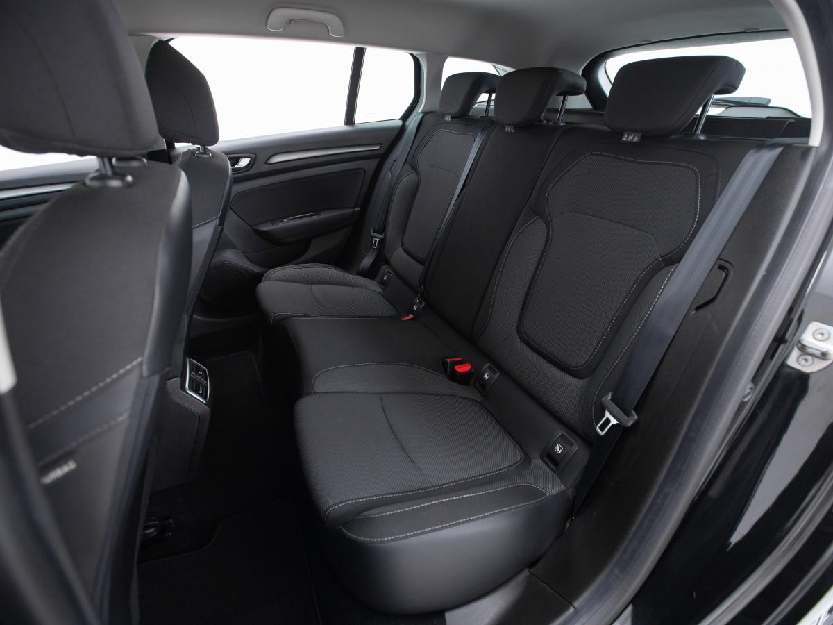 renault-megane-sport-tourer-2023-diesel-1461cc