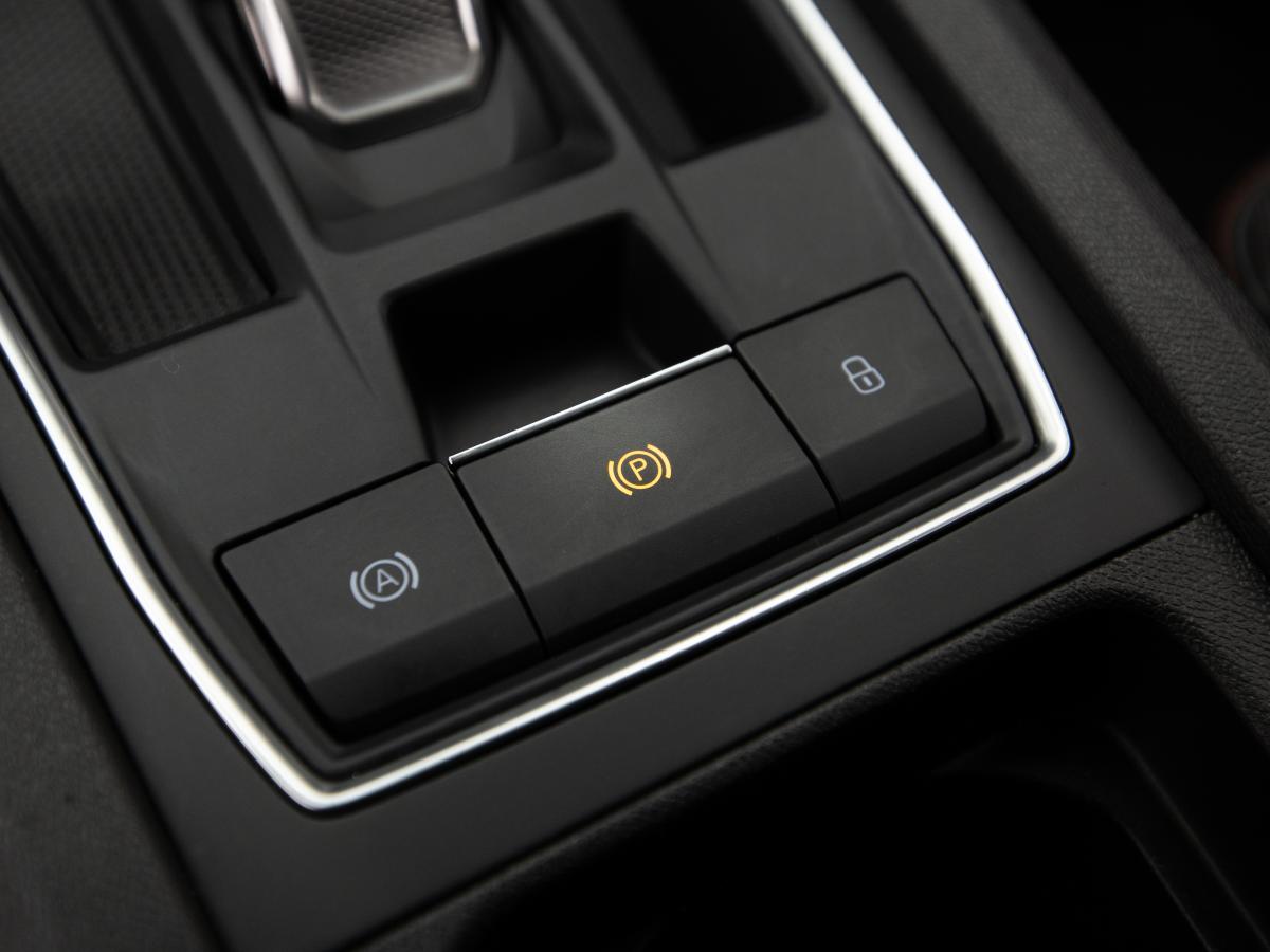 seat-leon-st-2021-diesel-1968cc