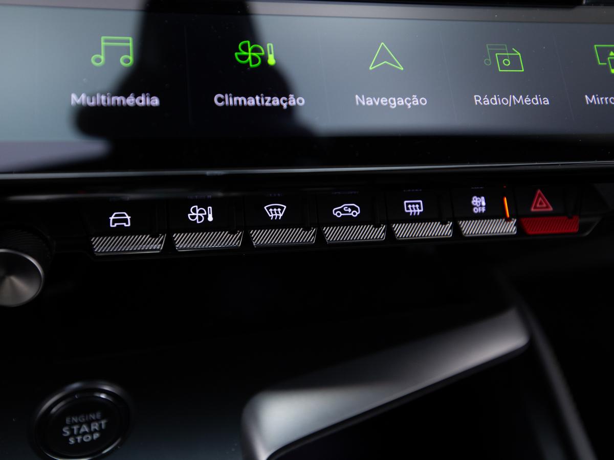 peugeot-308-2022-diesel-1499cc