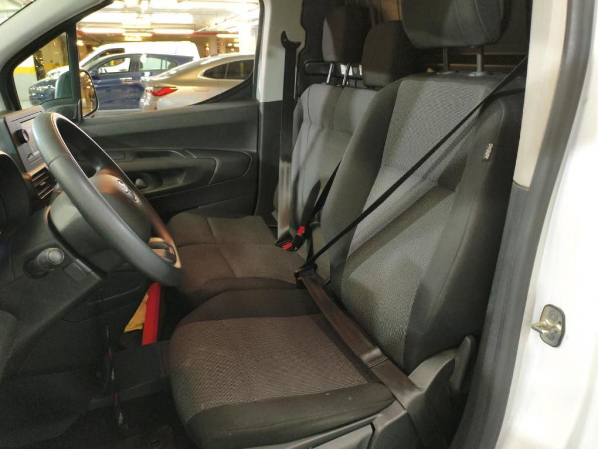 toyota-proace-2023-diesel-1499cc