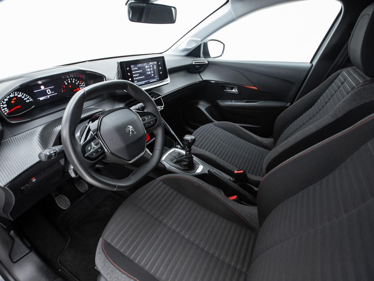 peugeot-208-2023-gasolina-1199cc