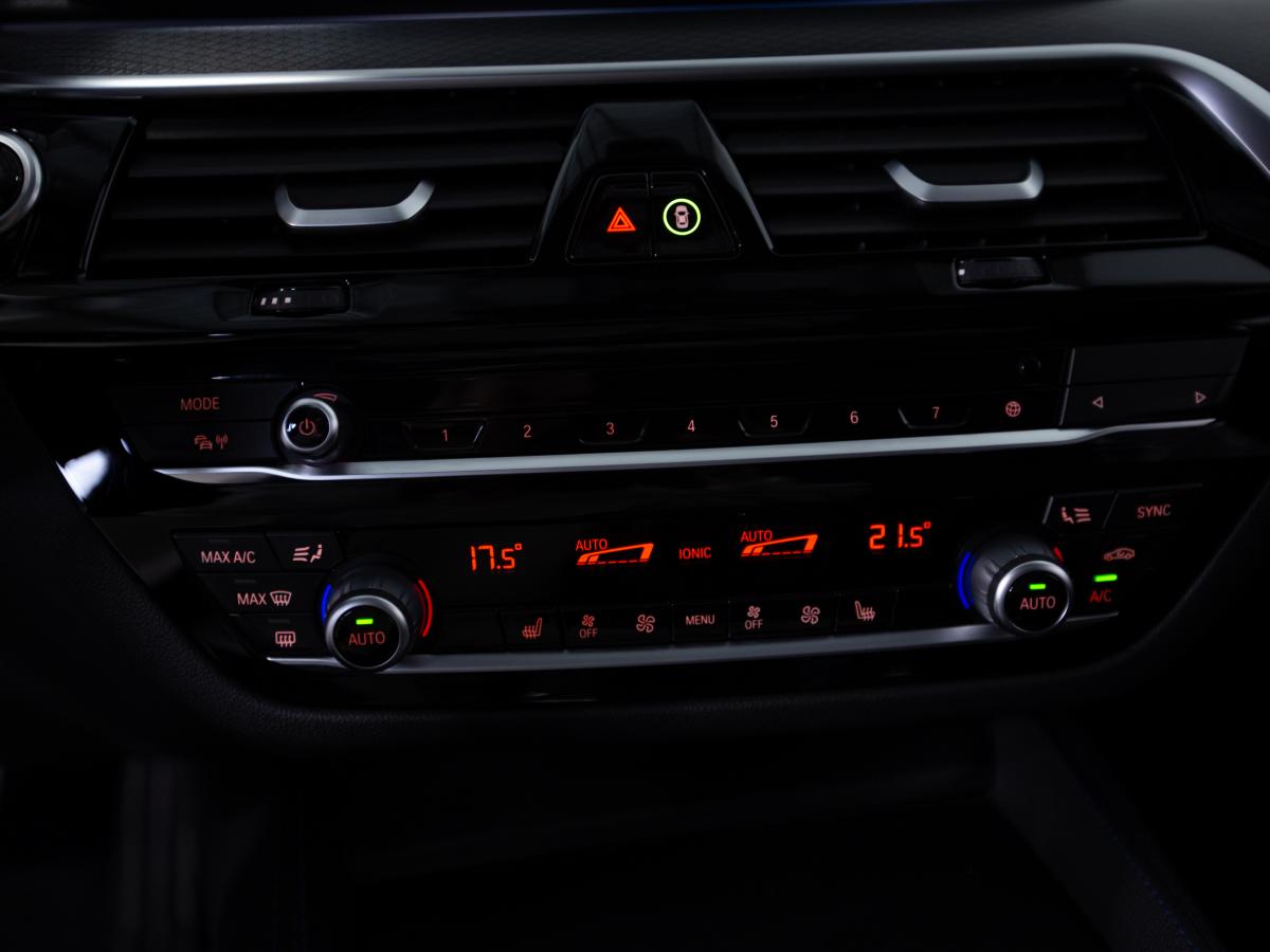 bmw-serie-5-2022-hibrido-a-gasolina-1998cc